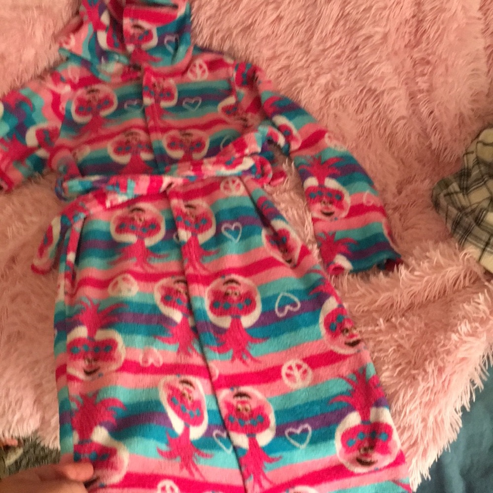 Trolls Robe - Picture 2 of 3
